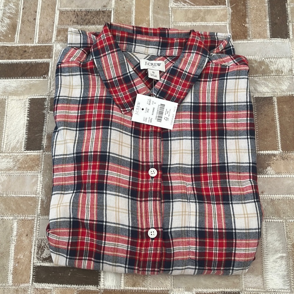 J.Crew Women's Flannel Button up shirt- size small- NWT